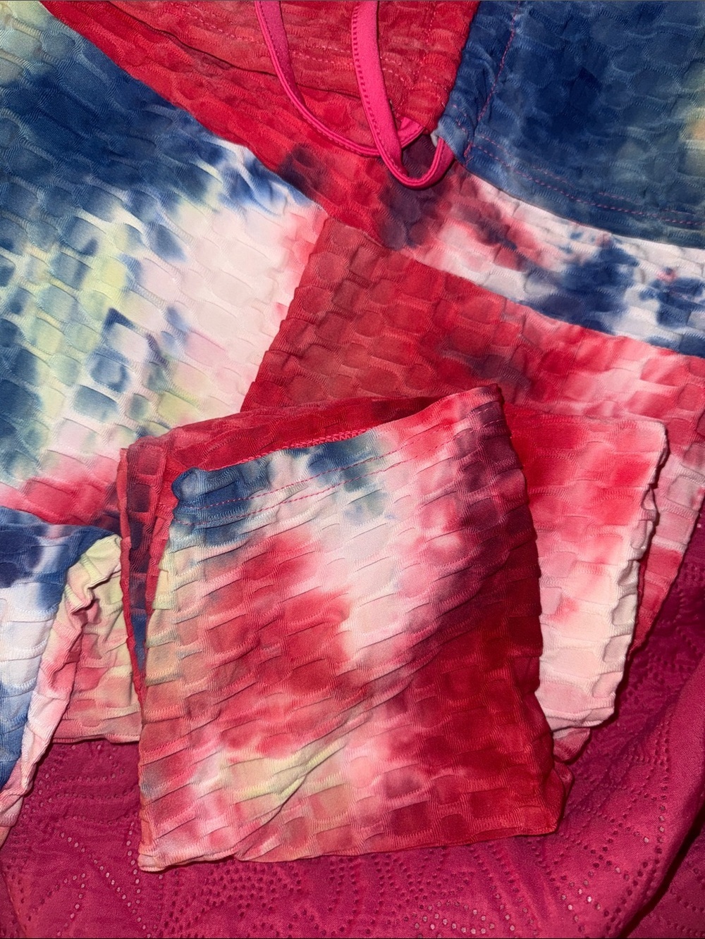 Source Unknown Tie-Dye Women's Pajama Set - Red, Blue & Green - Picture 3 of 3